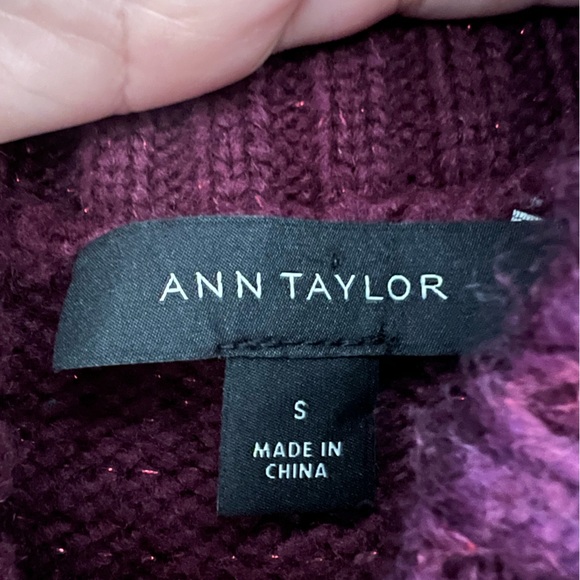 Ann Taylor Wool Blend Oversize Turtleneck Sweater - Picture 5 of 6